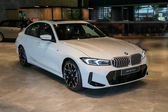 BMW 320i 2.0 16V TURBO FLEX M SPORT AUTOMÁTICO BMW 320i 2.0 16V TURBO FLEX M SPORT AUTOMÁTICO